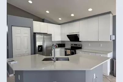 1490 NW 144th Avenue, Pembroke Pines, FL 33028 - Photo 19