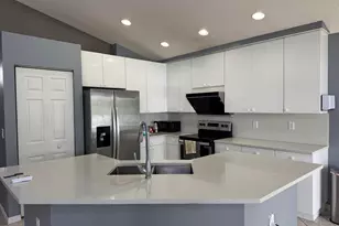 1490 NW 144th Ave, Pembroke Pines, FL 33028 - Photo 19