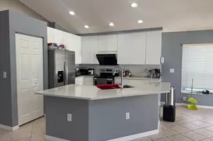 1490 NW 144th Ave, Pembroke Pines, FL 33028 - Photo 11