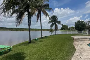 1490 NW 144th Ave, Pembroke Pines, FL 33028 - Photo 5
