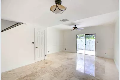 2855 NE 15th Street #2855, Pompano Beach, FL 33062 - Photo 1