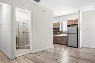 10351 NW 66th St, Doral, FL 33178 - Photo 3