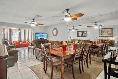 5800 W Fernley Dr Drive W #40, Greenacres, FL 33415 - Photo 11