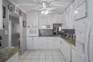 5800 W Fernley Dr Dr W, Greenacres, FL 33415 - Photo 9