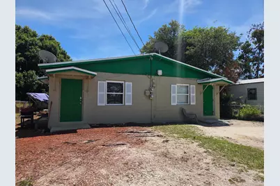 1219 Avenue M, Fort Pierce, FL 34950 - Photo 1