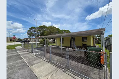 6495 W 2nd Court, Hialeah, FL 33012 - Photo 3