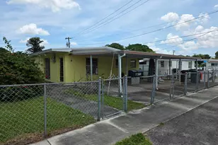 6495 W 2nd Ct, Hialeah, FL 33012 - Photo 5