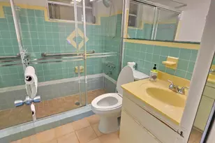 6495 W 2nd Ct, Hialeah, FL 33012 - Photo 13