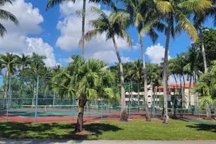 2950 Sunrise Lakes Dr W, Sunrise, FL 33322 - Photo 9