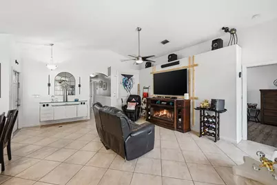 7069 Burgess Drive, Lake Worth, FL 33467 - Photo 9