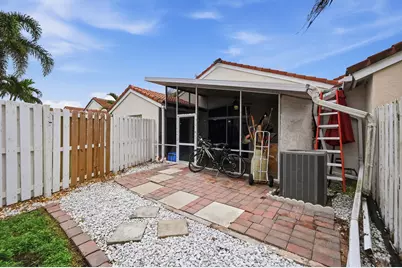 7069 Burgess Drive, Lake Worth, FL 33467 - Photo 31