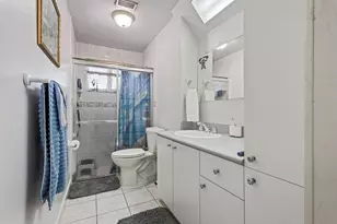 101 NE 195th St, Miami, FL 33179 - Photo 13