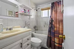 101 NE 195th St, Miami, FL 33179 - Photo 7