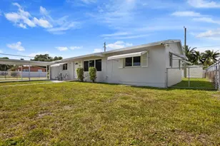 101 NE 195th St, Miami, FL 33179 - Photo 19