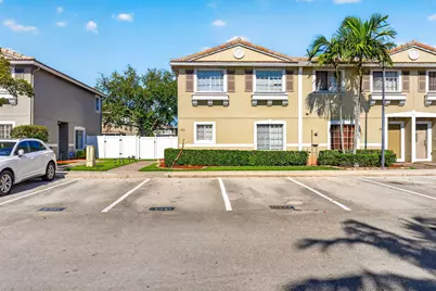 5951 Manchester Way, Tamarac, FL 33321 - Photo 23