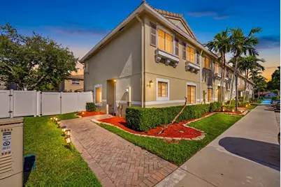5951 Manchester Way, Tamarac, FL 33321 - Photo 1