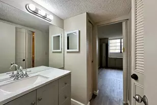 6020 NW 64th Ave, Tamarac, FL 33319 - Photo 13