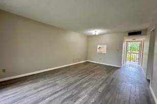 6020 NW 64th Ave, Tamarac, FL 33319 - Photo 9