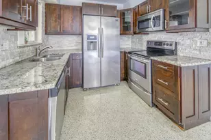 305 S Federal Hwy, Lake Worth Beach, FL 33460 - Photo 11