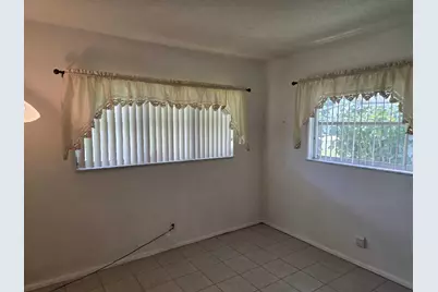 5805 NW 83rd Avenue, Tamarac, FL 33321 - Photo 17