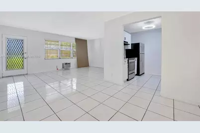 100 SW 132nd Way #109k, Pembroke Pines, FL 33027 - Photo 7