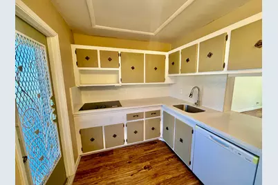 1000 NE 14th Avenue #304, Hallandale Beach, FL 33009 - Photo 5