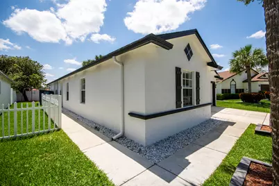 6036 Azalea Circle, West Palm Beach, FL 33415 - Photo 3