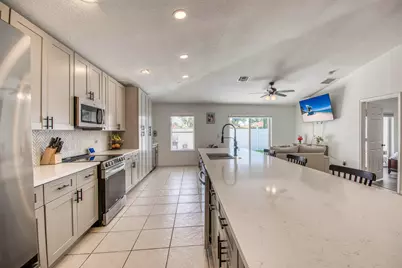 6036 Azalea Circle, West Palm Beach, FL 33415 - Photo 9