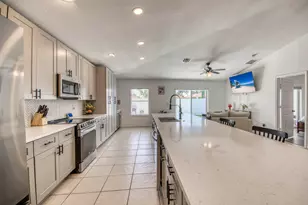 6036 Azalea Cir, West Palm Beach, FL 33415 - Photo 9