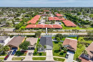 6036 Azalea Cir, West Palm Beach, FL 33415 - Photo 29