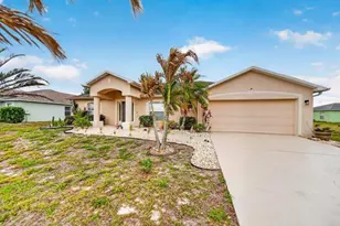 982 SW Kappa Ave, Port Saint Lucie, FL 34953 - Photo 1