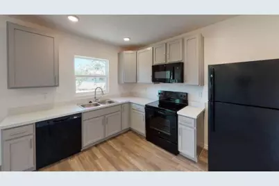 8165 W 98th Avenue, Vero Beach, FL 32967 - Photo 11