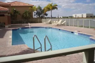 765 SW 107th Ave, Pembroke Pines, FL 33025 - Photo 3