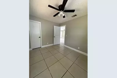 4562 Gulfstream Road #4560, Lake Worth, FL 33461 - Photo 9