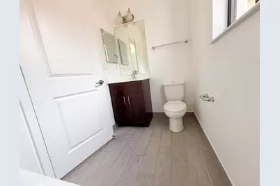 5213 NW 50th Terrace, Tamarac, FL 33319 - Photo 17
