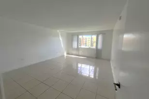 7000 NW 186th St, Hialeah, FL 33015 - Photo 9
