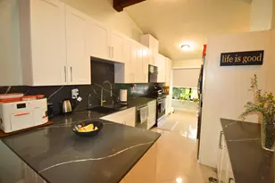 2280 Poinsetta Ct, Pembroke Pines, FL 33026 - Photo 7