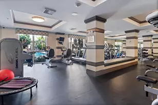 2421 NE 65th St, Fort Lauderdale, FL 33308 - Photo 9