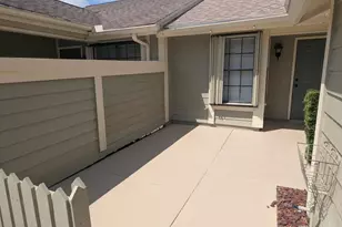 1455 SE Colchester Cir, Port Saint Lucie, FL 34952 - Photo 3