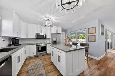 2231 NE 34th Street, Lighthouse Point, FL 33064 - Photo 11