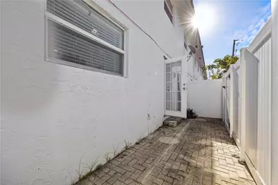 1470 N Dixie Highway #2, Fort Lauderdale, FL 33304 - Photo 15