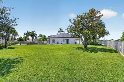 8142 Jolly Harbour Court, Wellington, FL 33414 - Photo 39