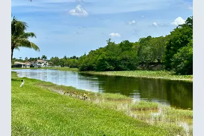 386 Carrington Drive, Weston, FL 33326 - Photo 5