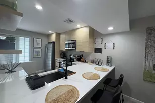 690 SE 23rd Ave, Pompano Beach, FL 33062 - Photo 5