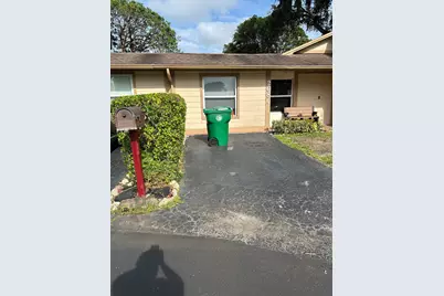 2086 SW 71st Way, Davie, FL 33317 - Photo 1
