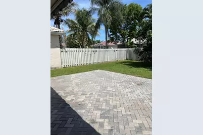 6878 NW 33rd Street, Margate, FL 33063 - Photo 5
