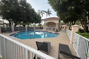 8839 S Isles Cir, Tamarac, FL 33321 - Photo 23