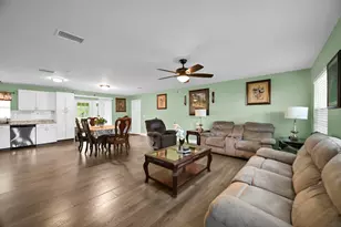 5214 Bowling Green Dr, Fort Pierce, FL 34951 - Photo 9