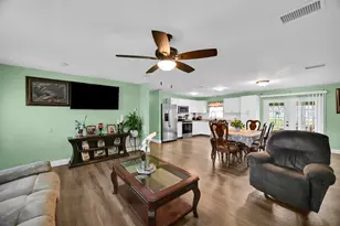 5214 Bowling Green Dr, Fort Pierce, FL 34951 - Photo 7