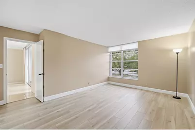 6903 Cypress Road #B24, Plantation, FL 33317 - Photo 9